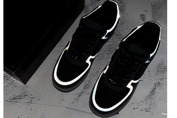 1 CQ1087-001 A Nike Air Low Maniére Ma x Force 1119